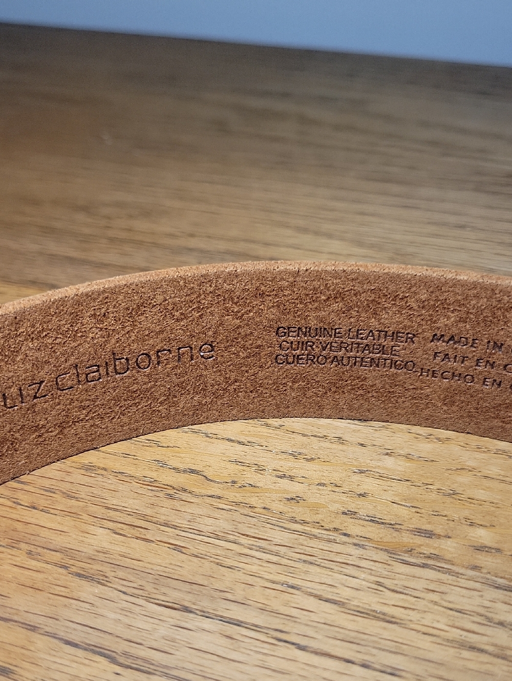 NWT Liz Claiborne 100% Genuine Leather Cream / Whitewash Shells Belt Size Large - Picture 6 of 11